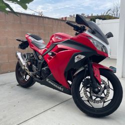 2016 Kawasaki Ninja 300