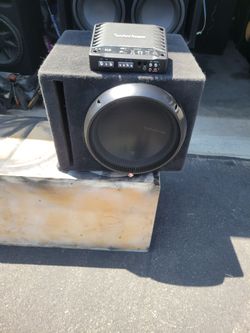 UNA BOCINA Y AMPLIFIER