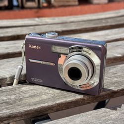 Vintage Kodak Y2K Digicam- Purple 