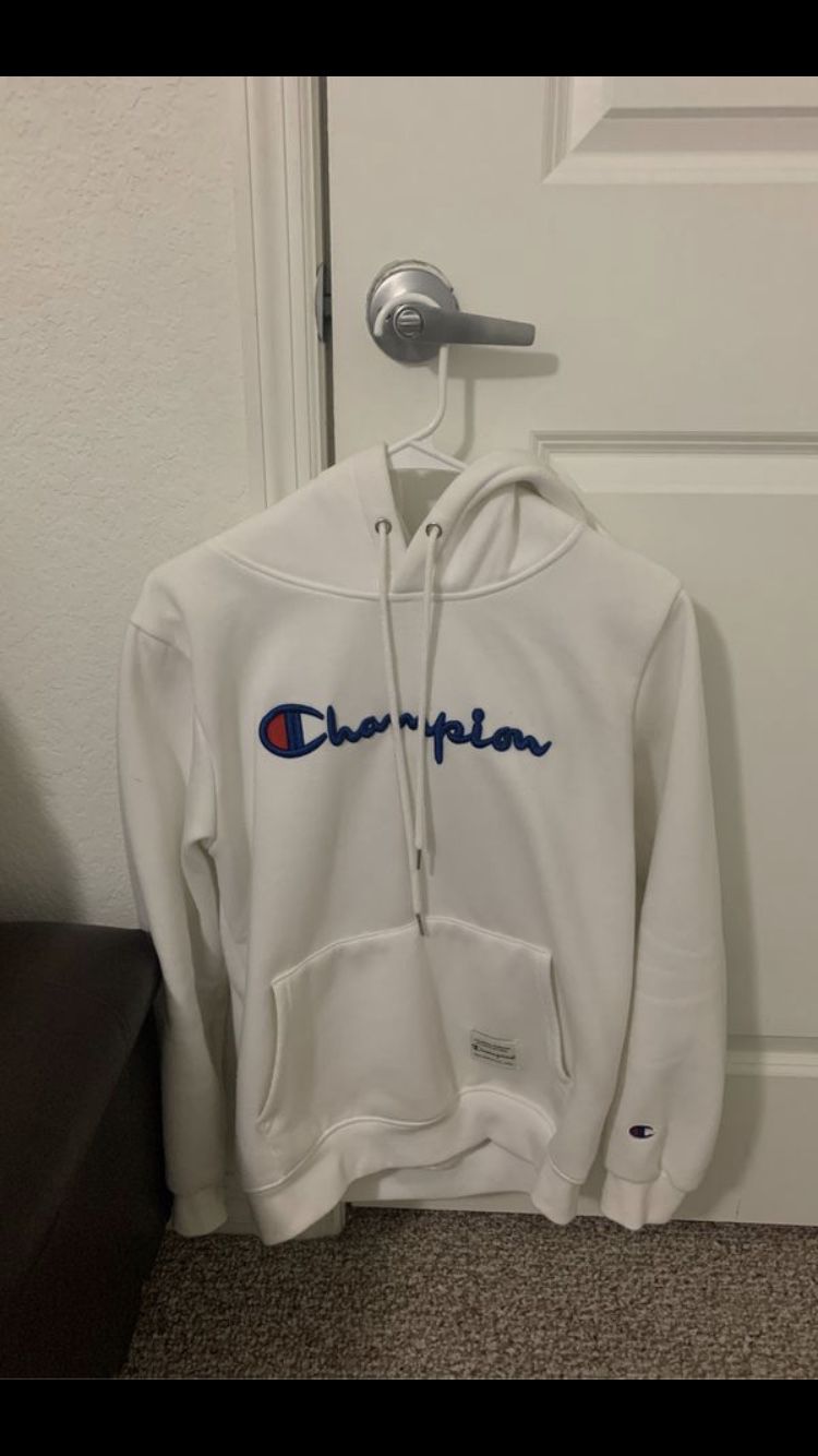 Champion hoodie small