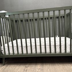 crib and mattress 