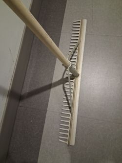 Structron 36 in aluminum razorback landscaping rake
