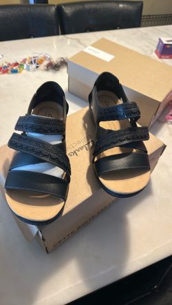 Brand new Clark Sandals size 11w