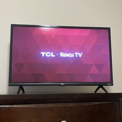 TCL 32-inch Roku Smart LED TV 