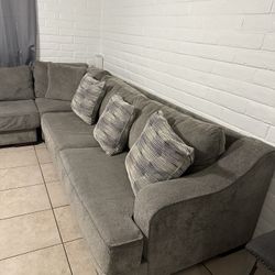 Sectional Sofa 