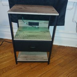 Set of 2 End Tables with Charging With lights Brand New