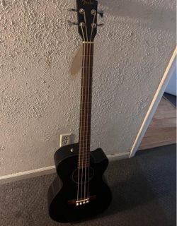Black fender cb60 acustic bass with case