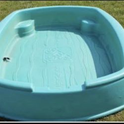 ISO!! Step 2 Big Splash Center Pool