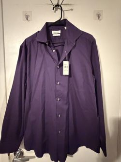Calvin Klein Dressing Shirt ( Size L)  