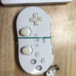 Nintendo Wii Controller And Nunchuck White 