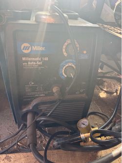 Miller welder comes with tank and everything