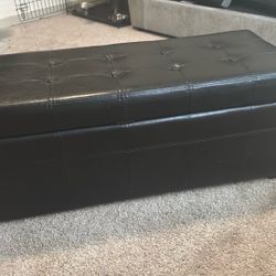 tufted storage ottoman 