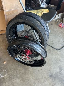 Supermotos
