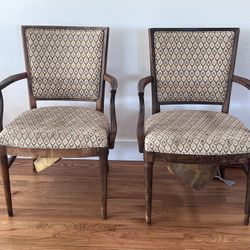 FREE Wooden Sitting Chairs