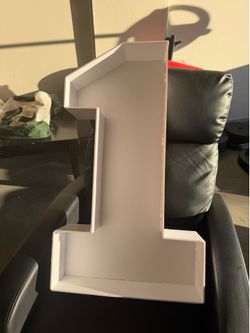 Number 1 mosaic balloon frame