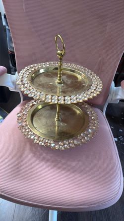 Banquette style disk for princess room