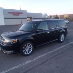 Nice Black 2016 Ford Flex (weekly rental)