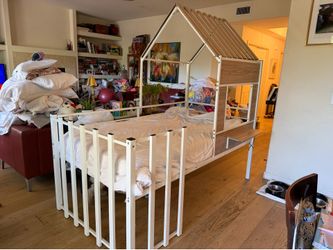 Twin bed frame