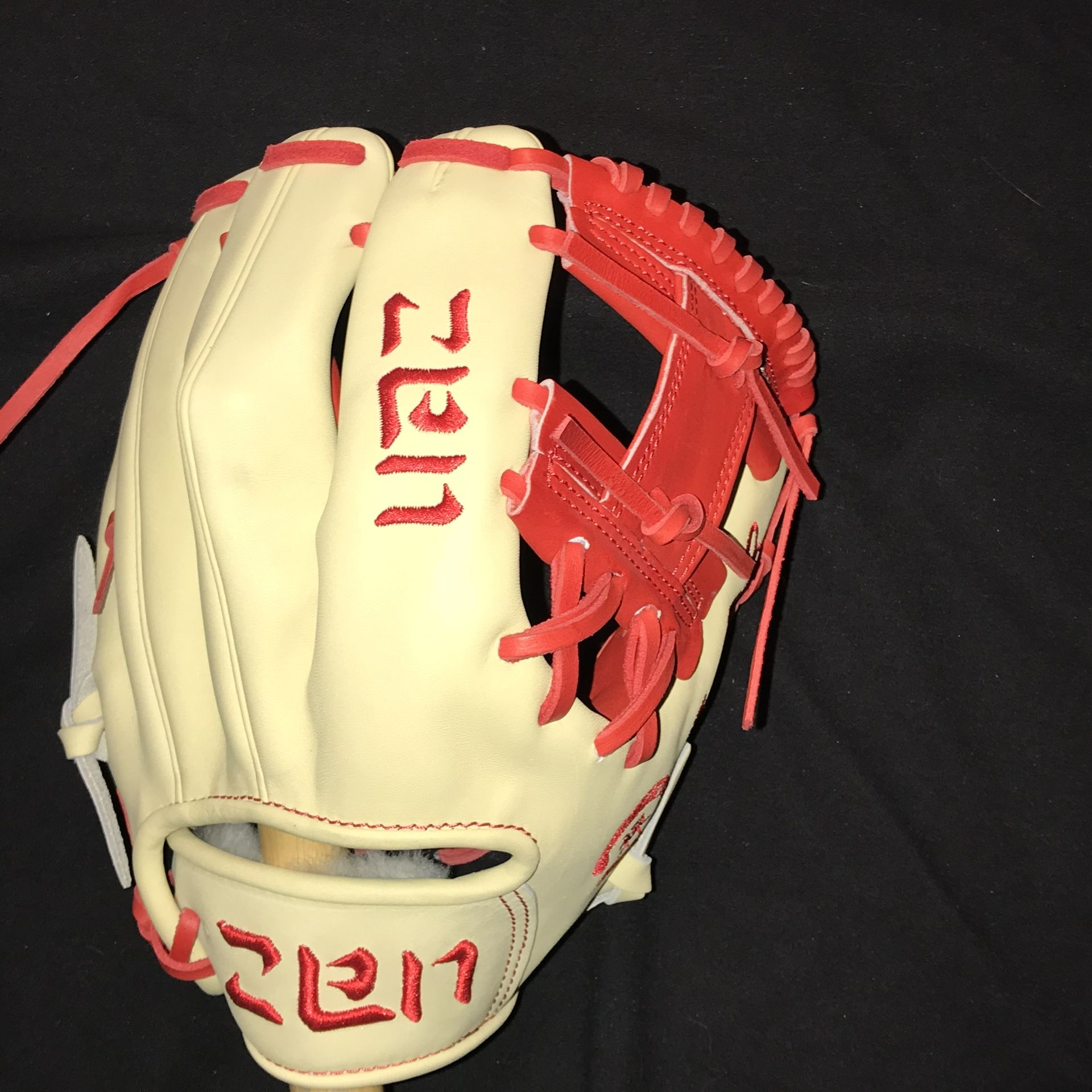NEW Zen Defense Int’l Infielder Baseball Glove 11.5 “ Steerhide