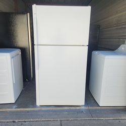 Kenmore White Refrigerator 