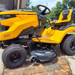 Cub Cadet Riding Lawnmower 42" Mower