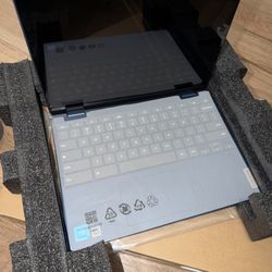 Lenovo - IdeaPad Flex 3i Chromebook Laptop - 12.2" 2K Touchscreen - Intel N100 2023 - 4GB Memory - 6