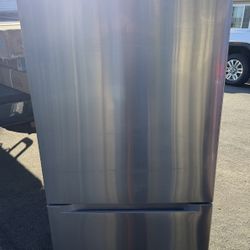 Vissani 30 in. 18.7 cu. ft. Bottom Freezer Refrigerator in Fingerprint Resistant Stainless Steel, Garage Ready