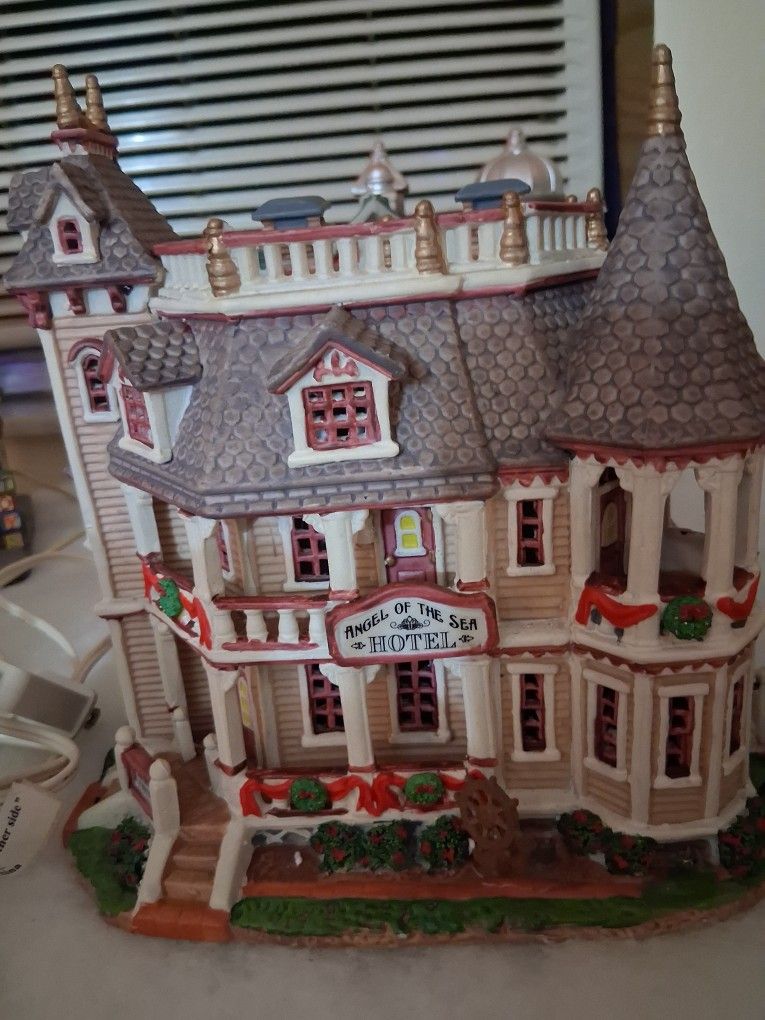 Carole Town Angel Of The Sea Hotel 