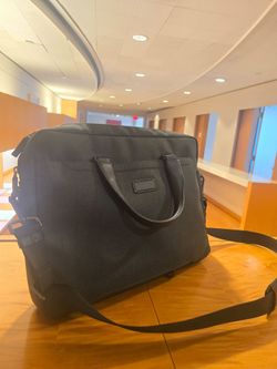 Tumi messenger briefcase bag / Men's (or whoever)