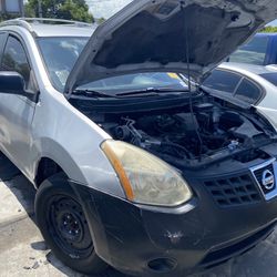 2008 Nissan Rogue FOR PARTS ONLY 