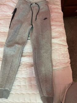 Nike tech bottoms