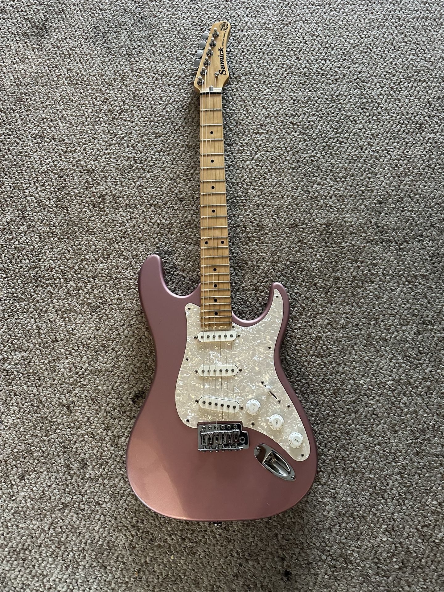 Samick Valley Arts Custom Shop SS1 Stratocaster Electric Guitar.