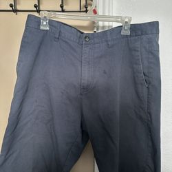 Men’s Levi’s And Carpenters Pants