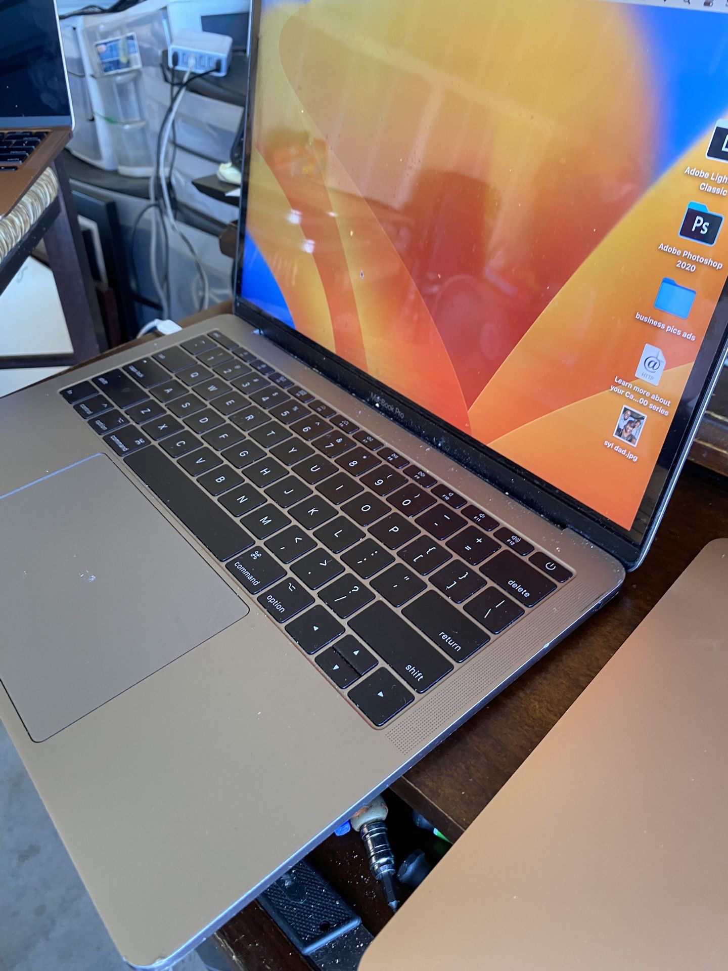2017 MacBook Pro i5 256ssd (20) available 