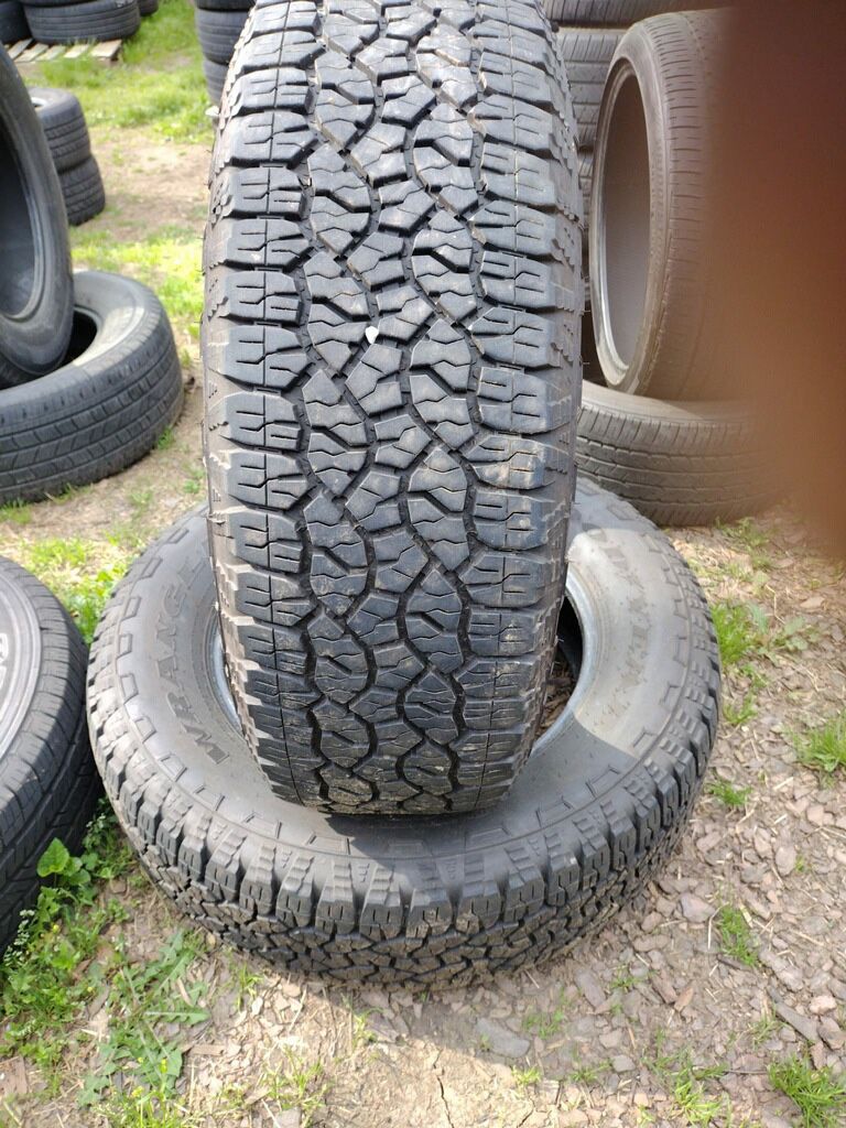 275/65R20 GoodYear Wrangler TrailRunner AT (1 Pair) for Sale in Charlotte,  NC - OfferUp