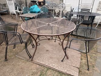 Garden table and 6 chairs