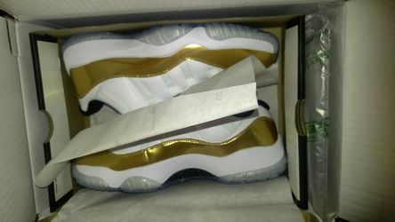 For sale New in box Closing ceremonies. Jordan 11 brand new