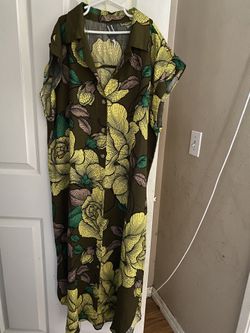 Flowered , Yellow And Brown Dress. Size Large