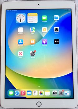 Gold Apple iPad 6th Gen 128GB Wi-Fi – Like New