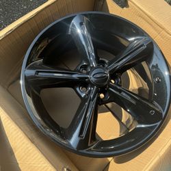 Mustang Gt Rims Freshly Paint 18 Inch Rims Lug Pattern Is 5 X 114.3