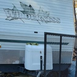 2003 Fleetwood  Wilderness