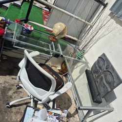 L Shape Desk Top Glass $60