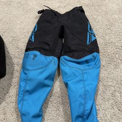 Youth Fly Riding Pants Size 22