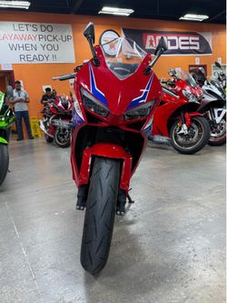 Used 2025 CBR 650 R for sale