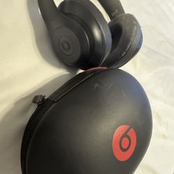 Beats Studio Pro Bluetooth Wireless Headphones 