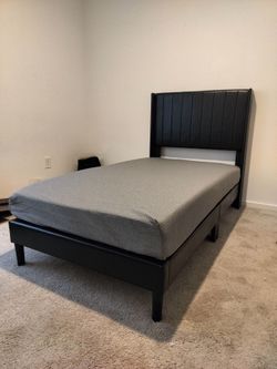 Twin size bed