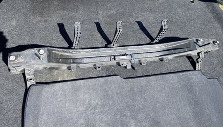 Hyundai Elantra rear bumper reinforcement 19-20