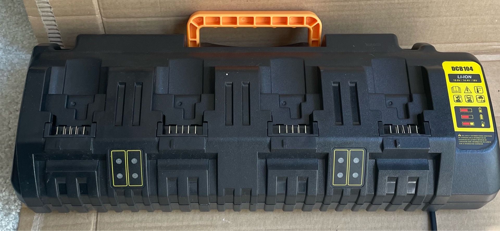 Amityke DCB104 Yellow Black Lithium-Ion Four Port Multi Battery Charger Tested