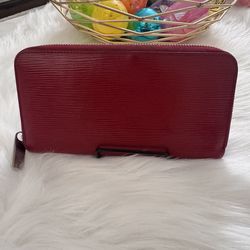 LV ZIPPY Wallet in Epi Leather