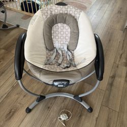 Graco Sliding Swing 